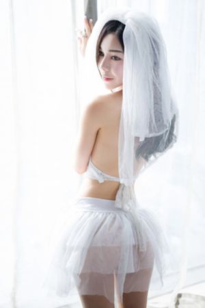 女大学生沙龙室在线观看